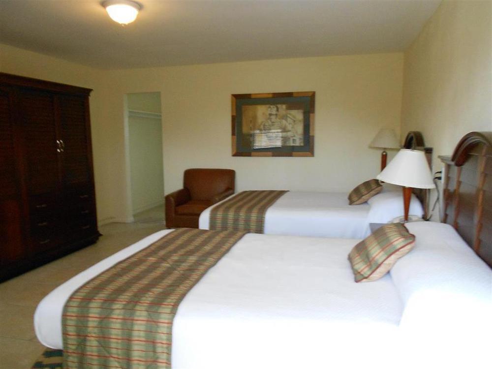 Alvin Extended Stay Quarto foto