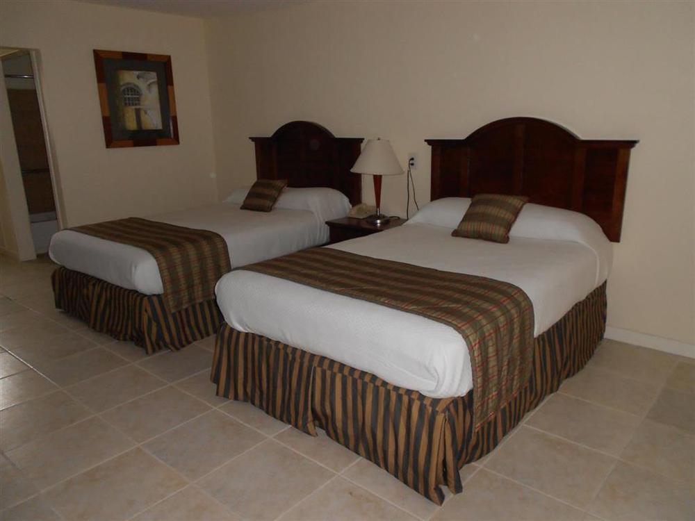 Alvin Extended Stay Quarto foto